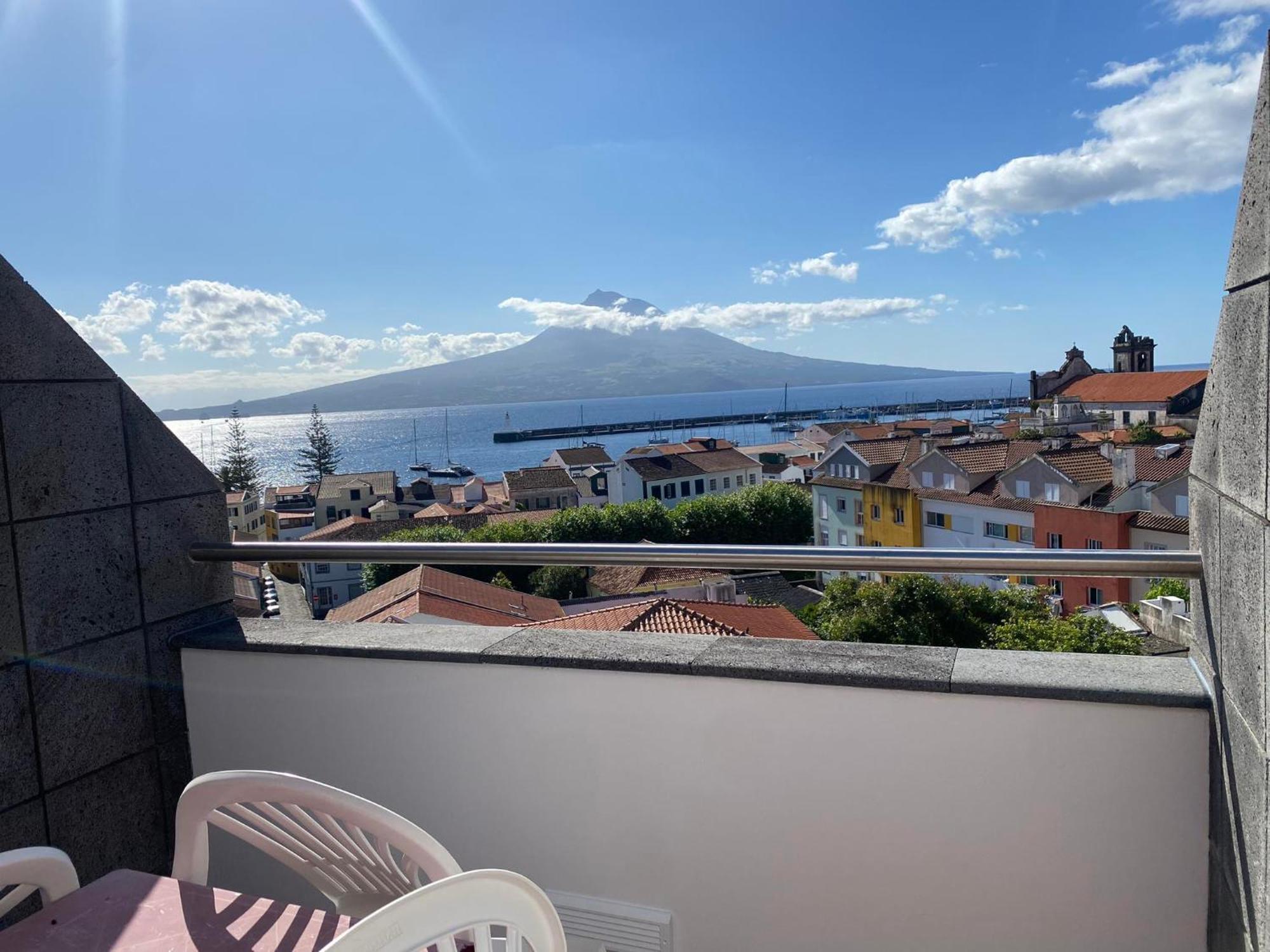 Apartamentos Turisticos Verdemar Horta  Eksteriør billede
