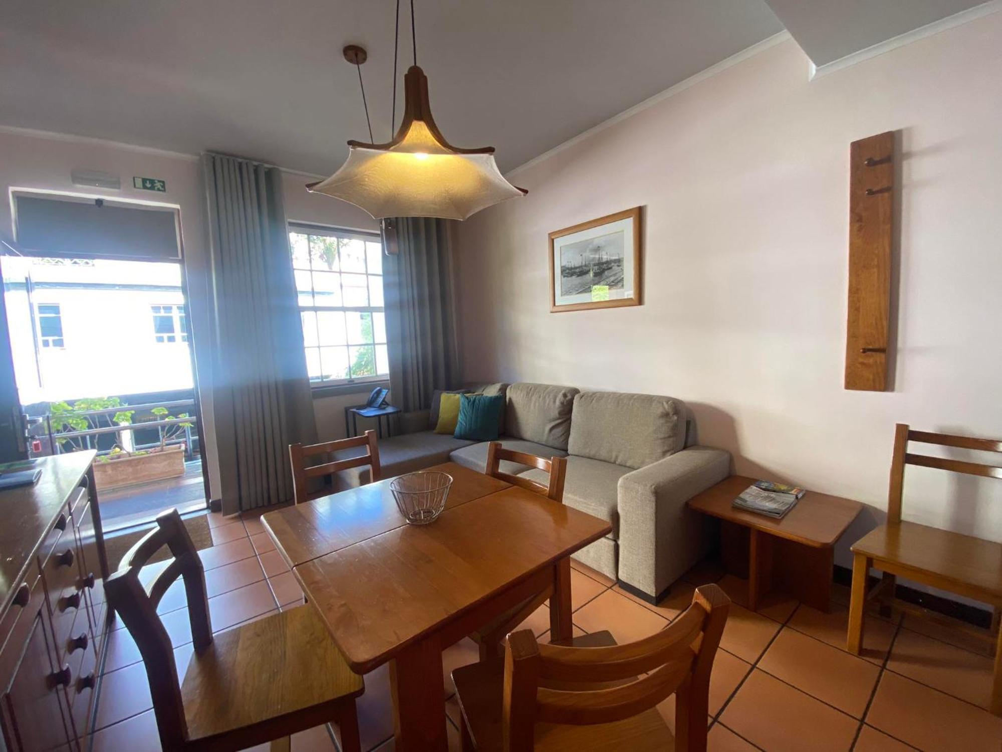 Apartamentos Turisticos Verdemar Horta  Eksteriør billede