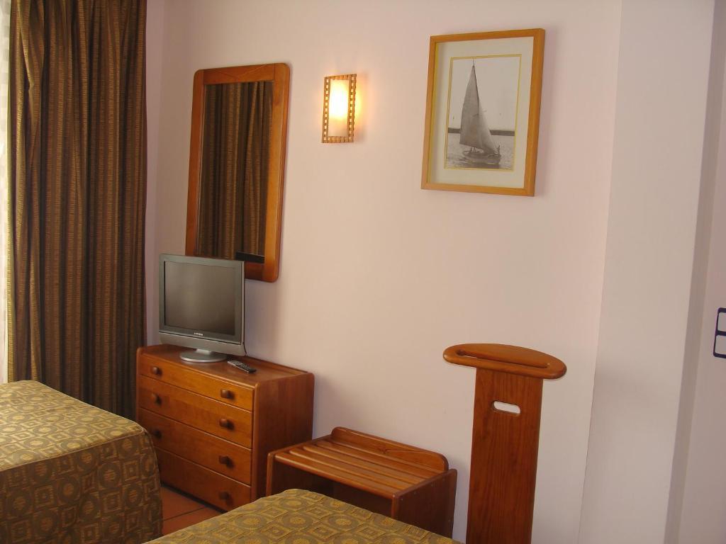 Apartamentos Turisticos Verdemar Horta  Værelse billede