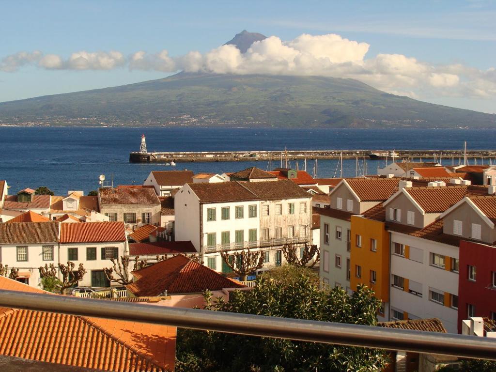 Apartamentos Turisticos Verdemar Horta  Værelse billede